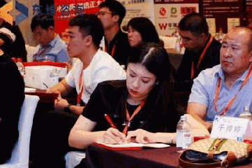 学员互动